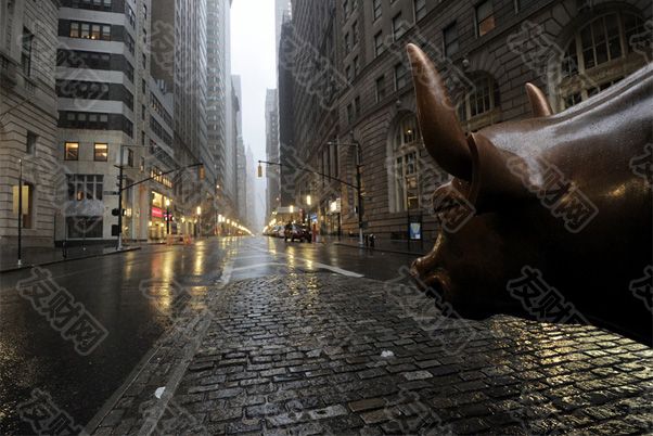 标普500指数大跌对华尔街逢低买入习惯构成新的考验