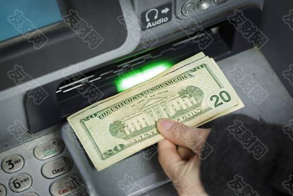 2025年03月28日:前美国财长萨默斯称:从特朗普“可怕”的举动来看 美元面临数十年来威胁